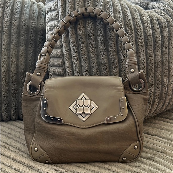 BCBGMaxAzria Gray Shoulder Bag Handbag Braided Handle Cool Turn-Lock Feature - Picture 3 of 17